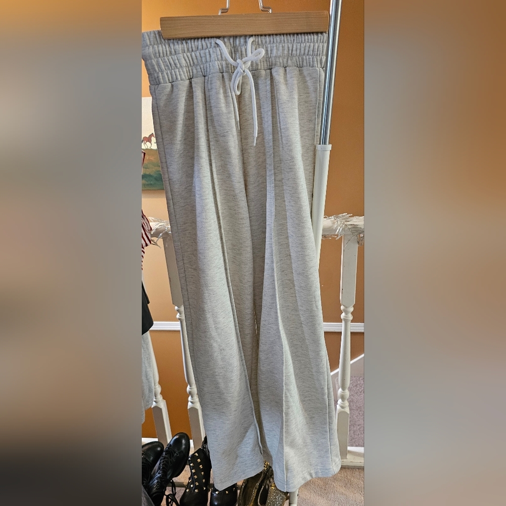 SHEIN Cream Colored Women's Joggers